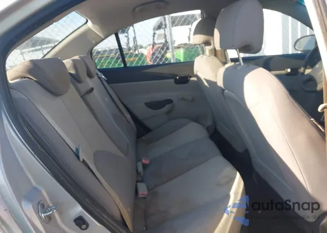 2009 Hyundai Accent Gls z USA, uszkodzony, nr VIN KMHCM46C09U299016